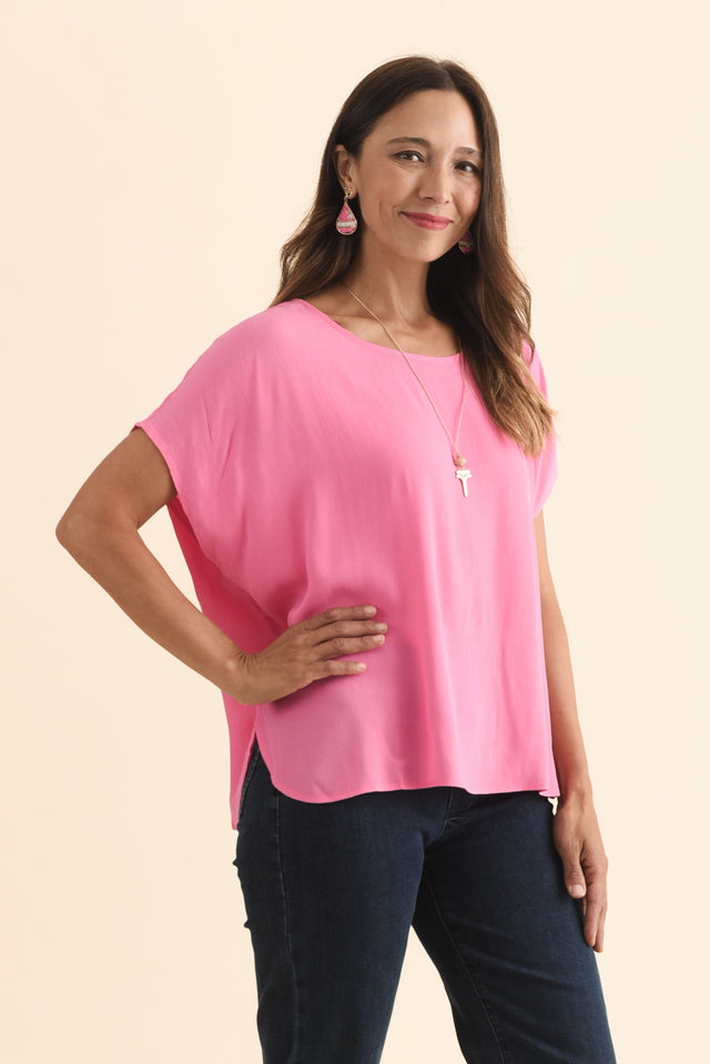 Sali Pink Drape Top,Brunette model,alt text|model:Cara image 4