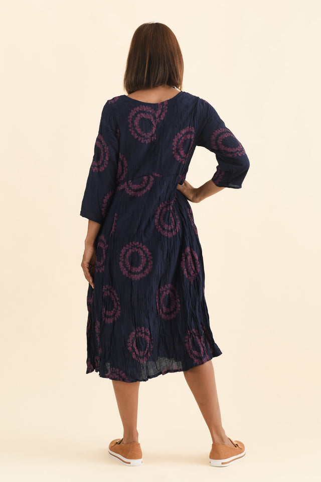 alt text|model:Cara image 4