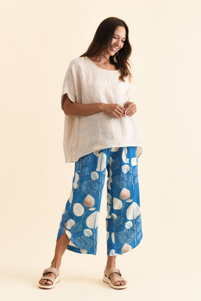 alt text|model:Cara image 6