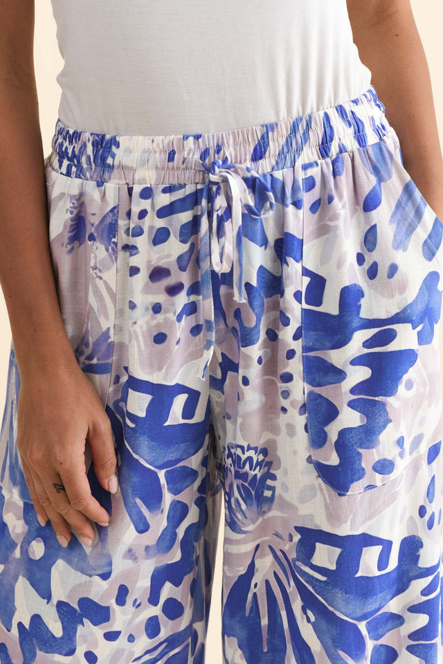 alt text|model:Brontie image 6