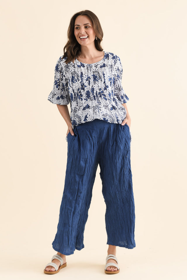 Costello Indigo Crinkle Cotton Pants,Full Body,Brunette model,alt text|model:MJ