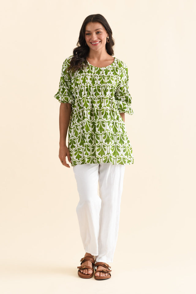 alt text|model:Brontie image 4