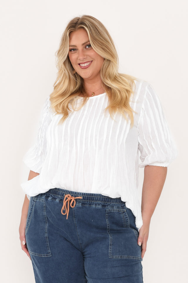 Selma White Crinkle Cotton Top,Blonde model,plus-size,curve-tops,plus-size-sleeved-tops,plus-size-cotton-tops,alt text|model:Caitlin image 10