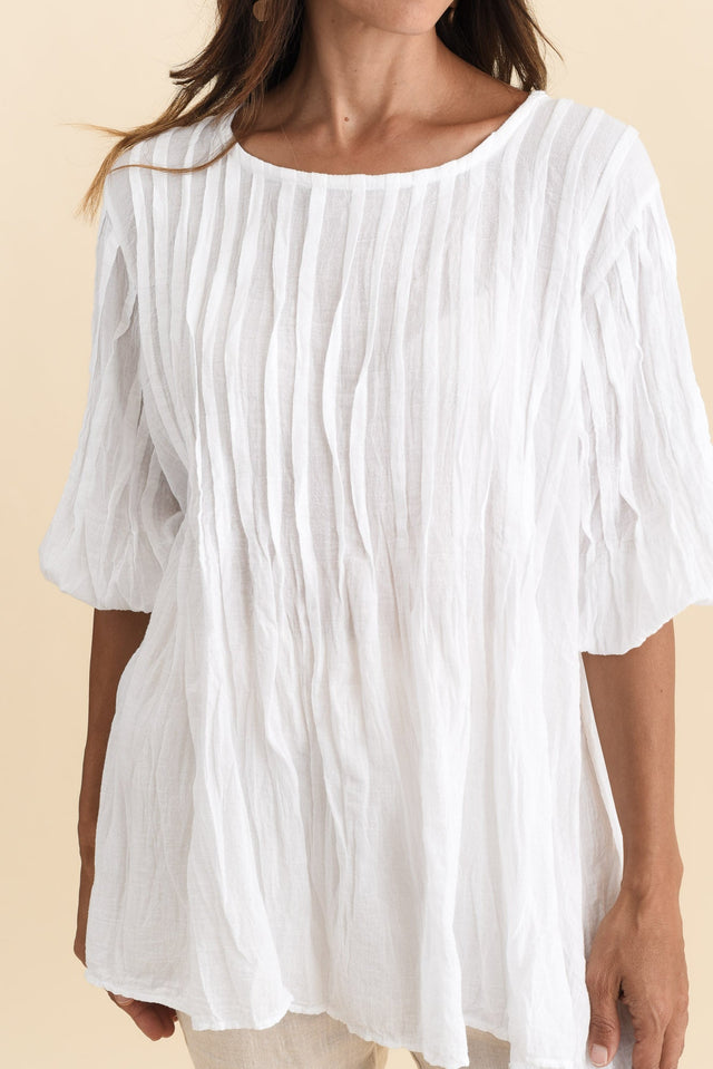 Selma White Crinkle Cotton Top,Brunette model,alt text|model:Cara image 8