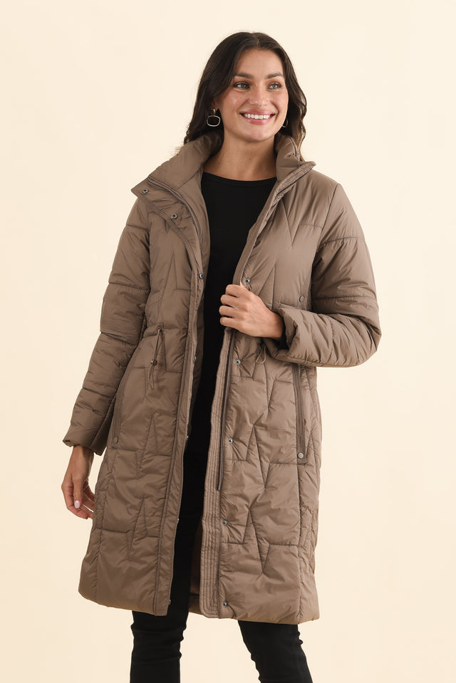 alt text|model:Brontie