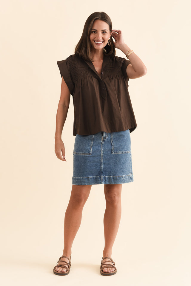 alt text|model:MJ image 7