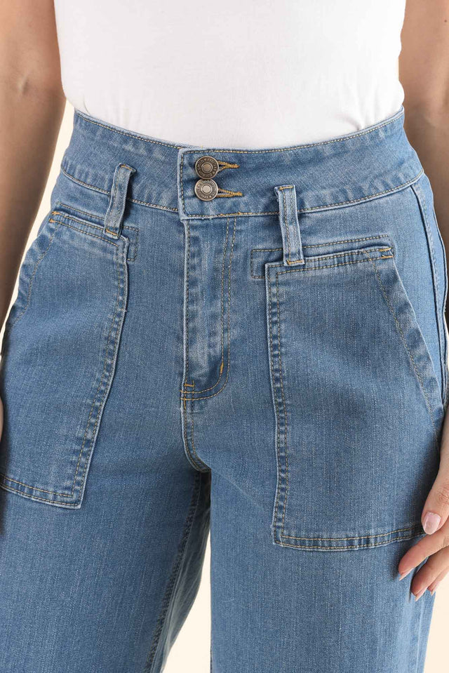 Sheridan Blue Denim Cropped Jeans,Detail,Brunette model,alt text|model:MJ image 5
