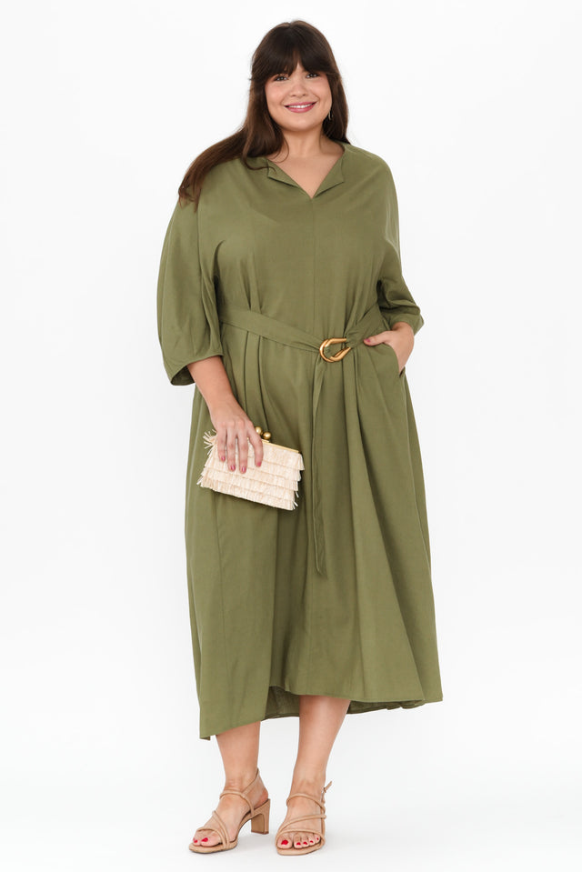 plus-size,curve-dresses,plus-size-maxi-dresses,plus-size-batwing-dresses,plus-size-linen-dresses,plus-size-evening-dresses,plus-size-wedding-guest-dresses,plus-size-cocktail-dresses,plus-size-formal-dresses,plus-size-mother-of-the-bride-dresses,plus-size-race-day-dresses,plus-size-work-edit,plus-size-summer-dresses,alt text|model:Gabby image 8