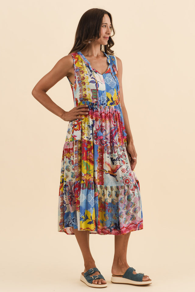 alt text|model:Cara image 3