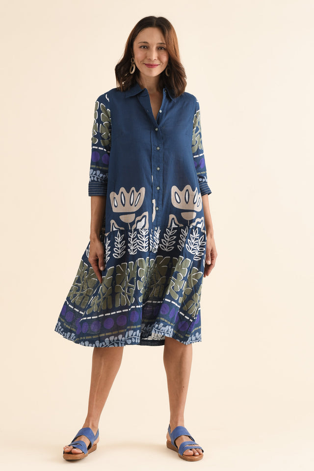 Sigrid Navy Motif Organic Cotton Tie Dress,Full Body,Brunette model,alt text|model:Cara image 6