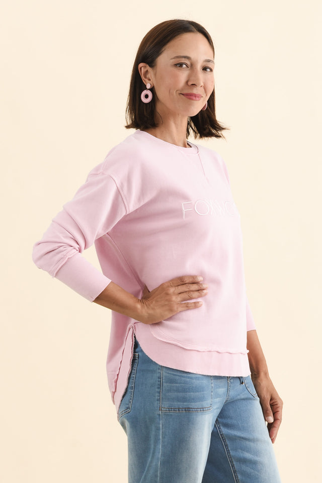 Simplified Blush Cotton Crewneck Sweatshirt,Brunette model,alt text|model:Cara image 5