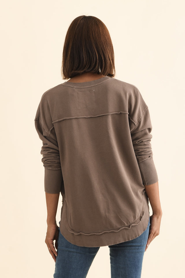 Simplified Brown Cotton Crewneck Sweatshirt,Brunette model,alt text|model:Cara image 6