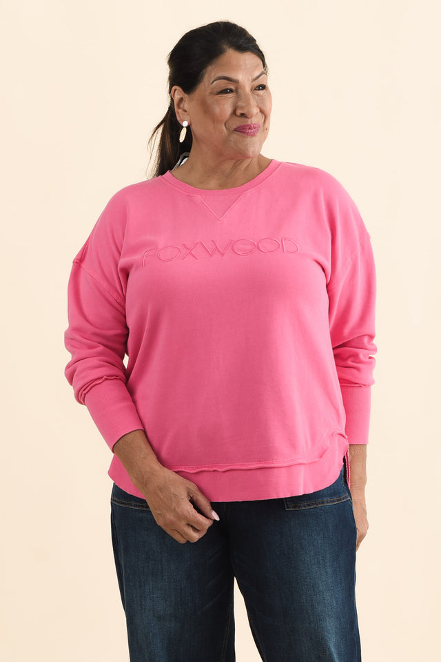 Simplified Pink Cotton Crewneck Sweatshirt,Brunette model,alt text|model:Pilita image 10