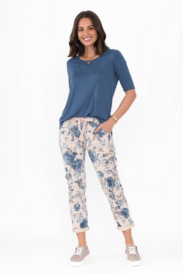 alt text|model:MJ image 3