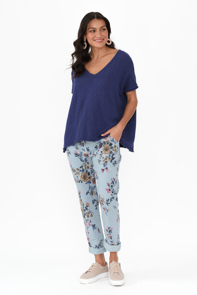 alt text|model:Brontie image 3