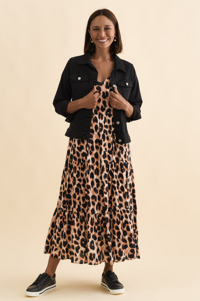 Siobhan Black Stretch Jacket,Brunette model,alt text|model:Cara image 4
