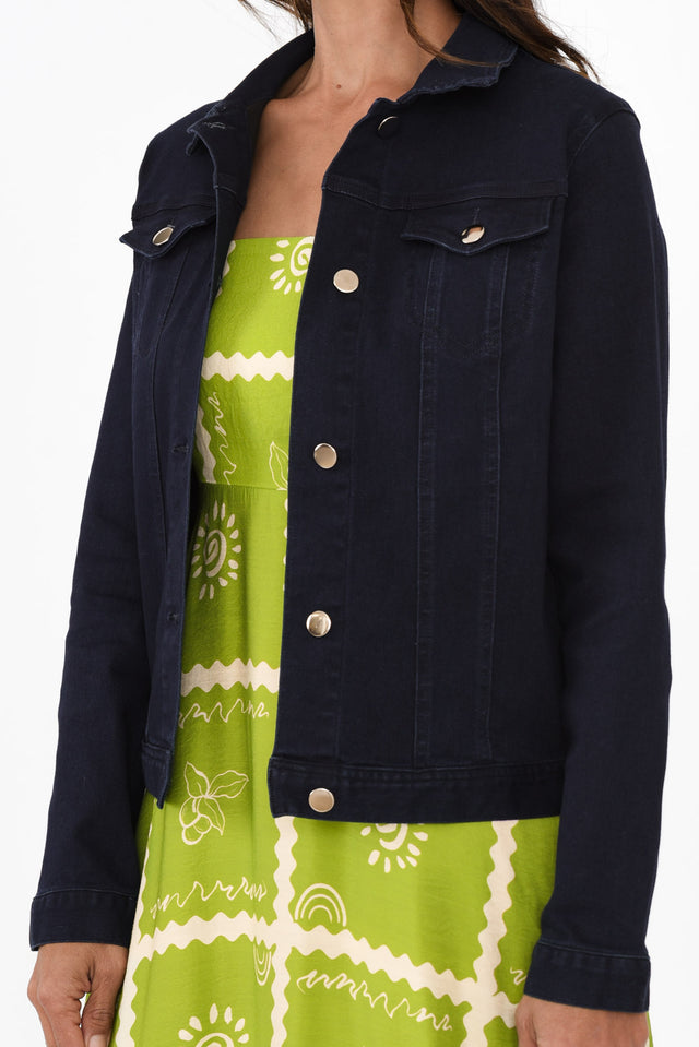 alt text|model:Cara image 6