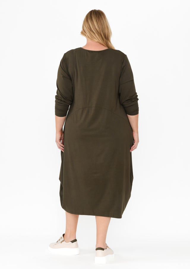 alt text|model:Caitlin image 11