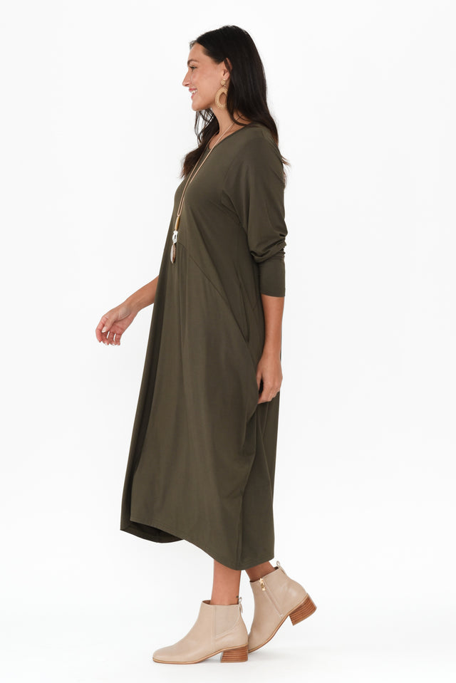 alt text|model:Brontie image 5