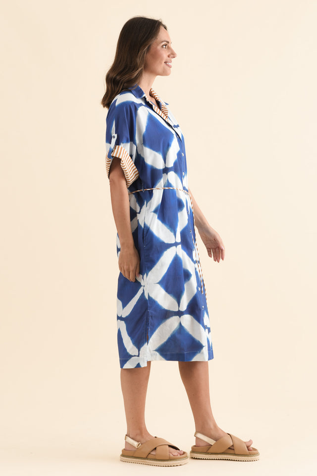 Soli Blue Geo Cotton Shirt Dress,Side,Brunette model,alt text|model:MJ image 3