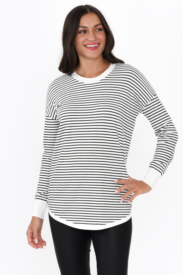 alt text|model:Brontie image 1