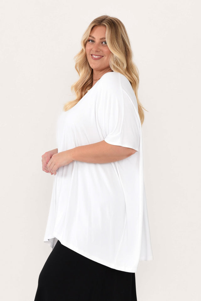 plus-size,curve-tops,plus-size-sleeved-tops,plus-size-tunics,alt text|model:Caitlin image 7