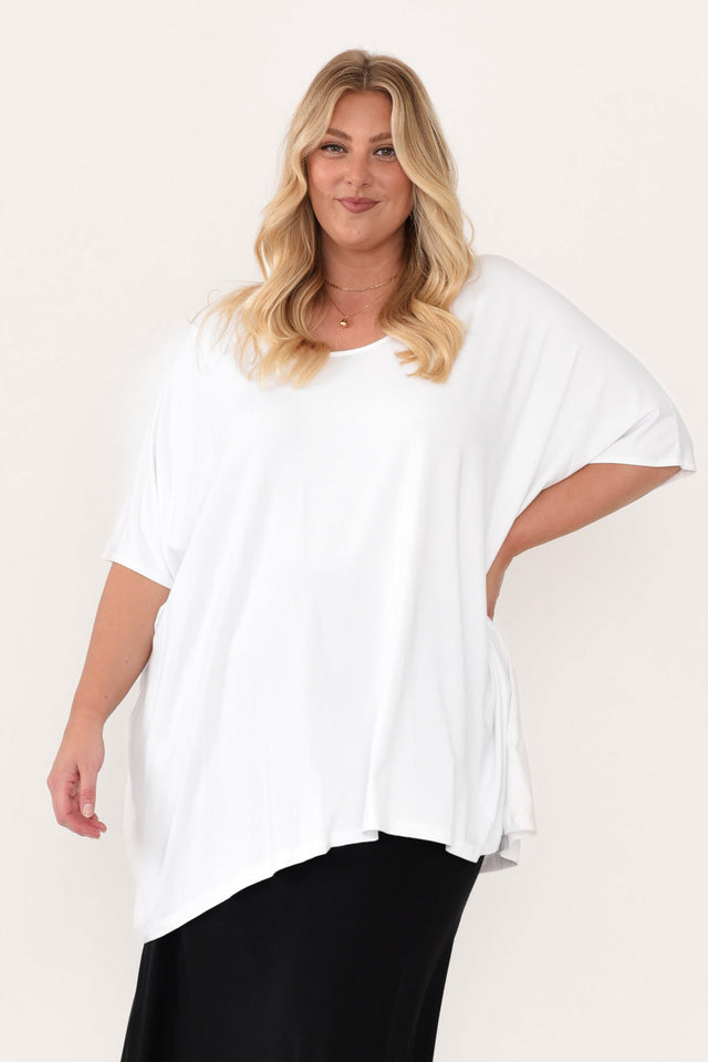 Sorronda White Bamboo Batwing Top,Blonde model,plus-size,curve-tops,plus-size-sleeved-tops,plus-size-tunics,alt text|model:Caitlin image 12