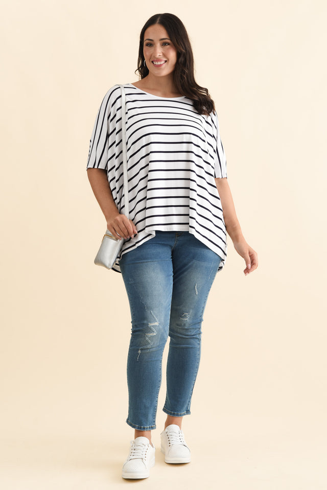 Sorronda White Stripe Bamboo Batwing Top,Brunette model,alt text|model:Emilia image 11