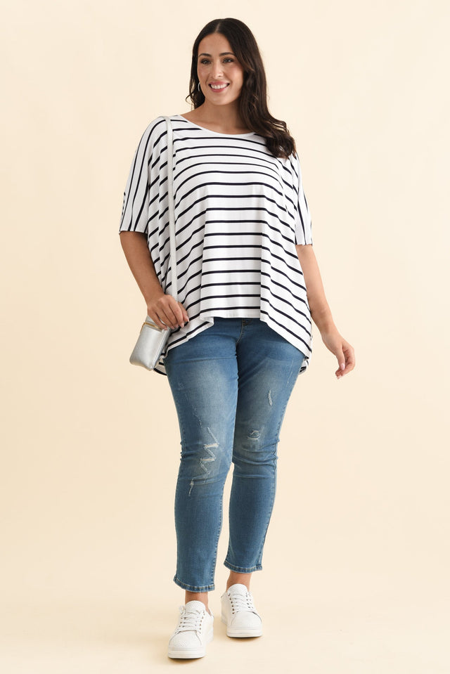 Sorronda White Stripe Bamboo Batwing Top,Brunette model,alt text|model:Emilia image 11