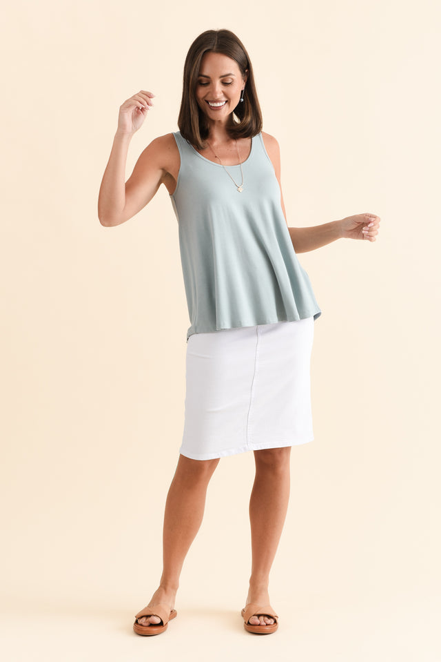 alt text|model:MJ image 3