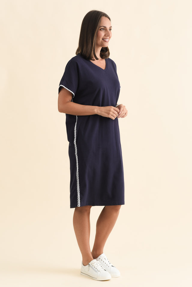 alt text|model:MJ image 4