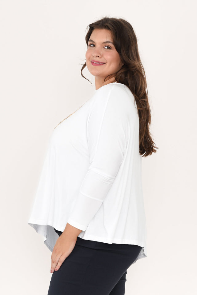 Susie White Asymmetrical Bamboo Top,Brunette model,alt text|model:Gabby image 13