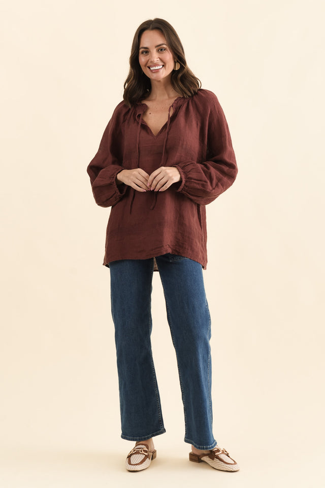 Sussana Burgundy Linen Tie Top,Full Body,Brunette model,alt text|model:MJ image 7