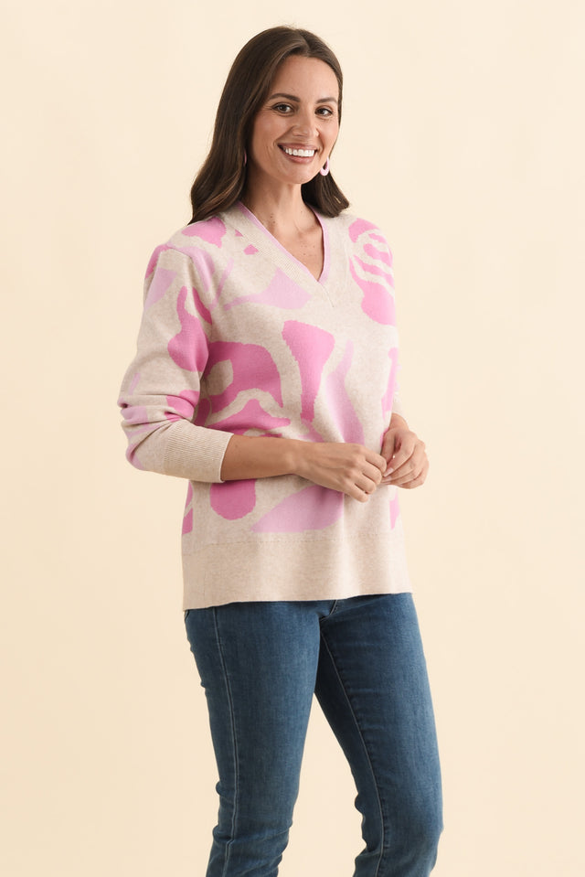 Swan Pink Flower Knit Jumper,Brunette model,alt text|model:MJ image 4
