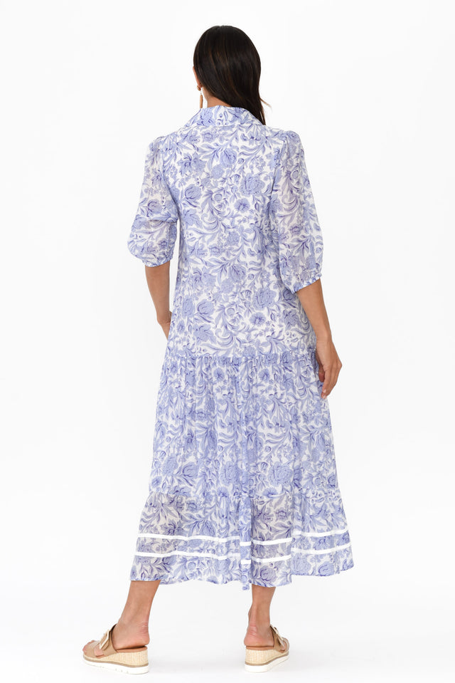 alt text|model:Cara image 5