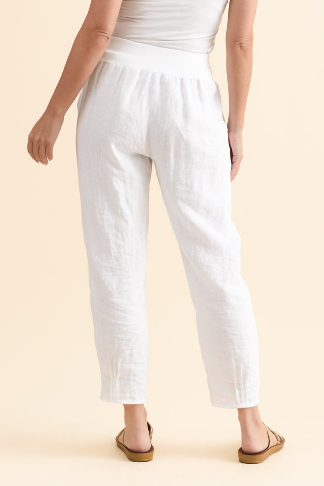 alt text|model:MJ image 6