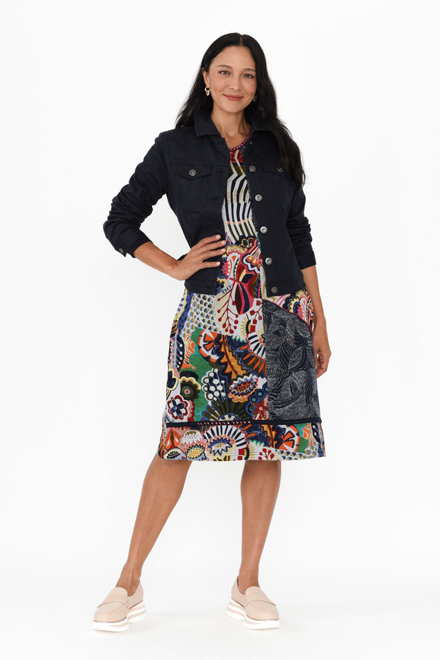 alt text|model:Cara image 3