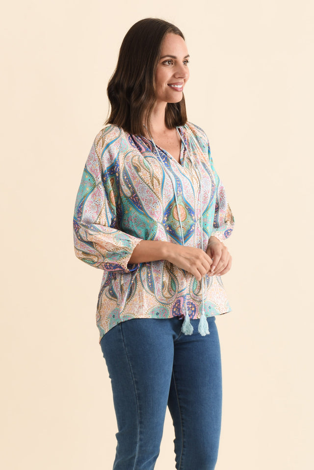 alt text|model:MJ image 4