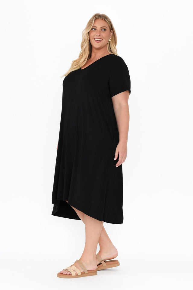 Tiffany Black Bamboo Tee Dress,Blonde model,alt text|model:Caitlin image 12