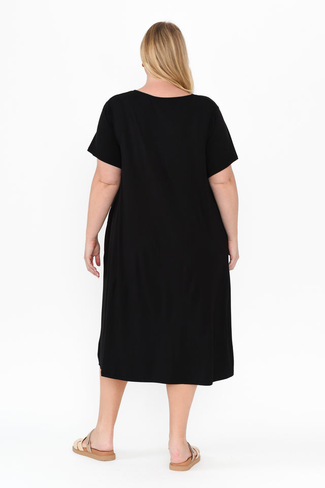 Tiffany Black Bamboo Tee Dress,Blonde model,alt text|model:Caitlin image 13