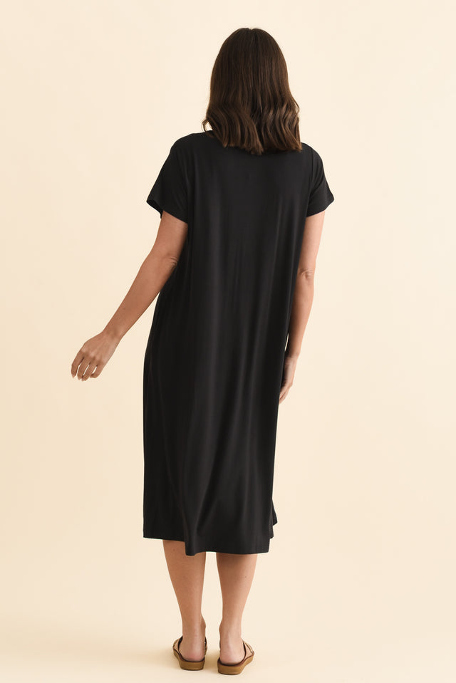 Tiffany Black Bamboo Tee Dress,Brunette model,alt text|model:MJ image 7
