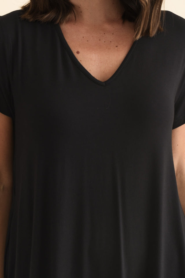 Tiffany Black Bamboo Tee Dress,Brunette model,alt text|model:MJ image 8