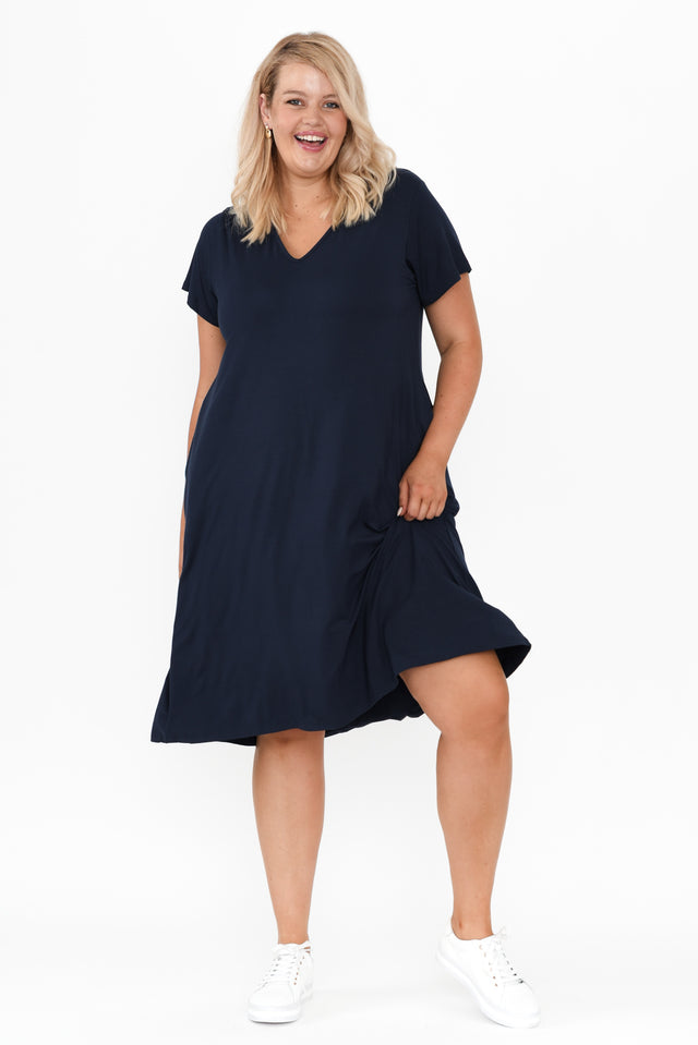 Tiffany Navy Bamboo Tee Dress,Blonde model,plus-size,curve-basics,curve-dresses,plus-size-sleeved-dresses,plus-size-below-knee-dresses,plus-size-bamboo-dresses,plus-size-basic-dresses,plus-size-summer-dresses,alt text|model:Shandre image 10