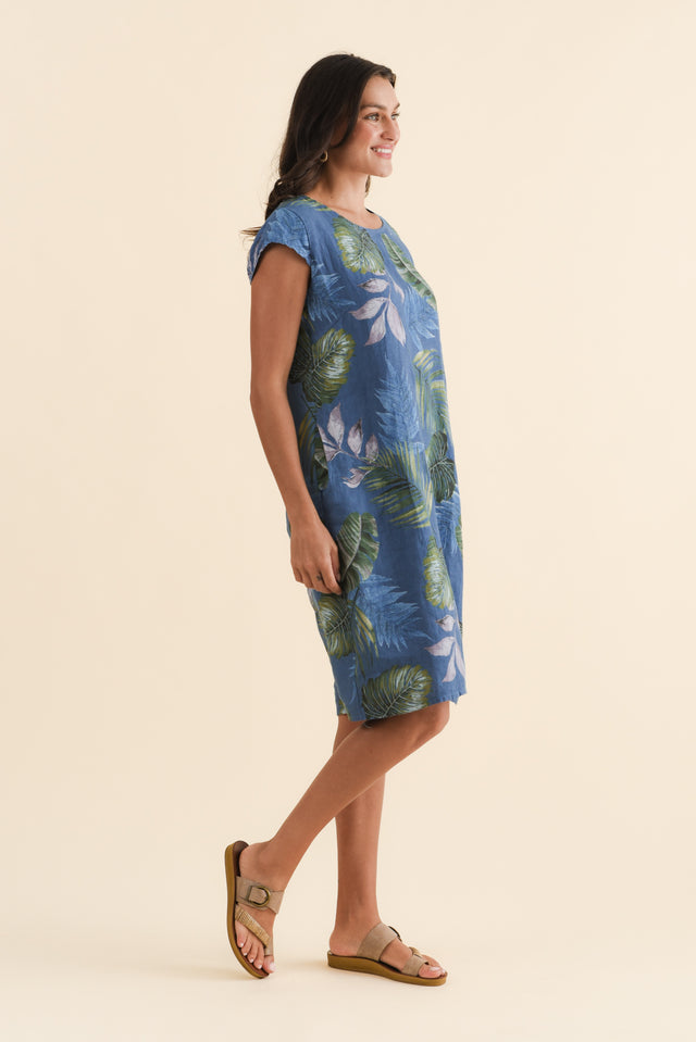 alt text|model:Brontie image 5