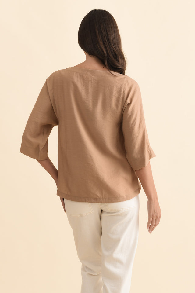 Tommy Taupe Side Split Top,Brunette model,alt text|model:MJ image 6