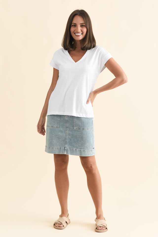 alt text|model:MJ image 7