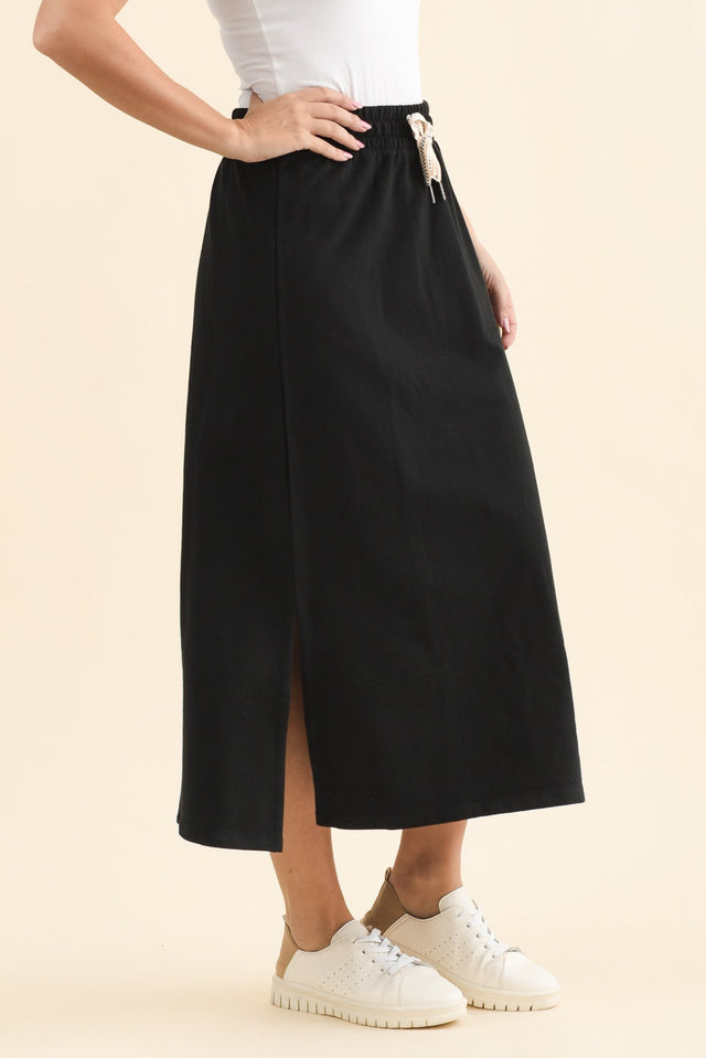 Travel Black Cotton Maxi Skirt,Side,Brunette model,alt text|model:MJ image 5