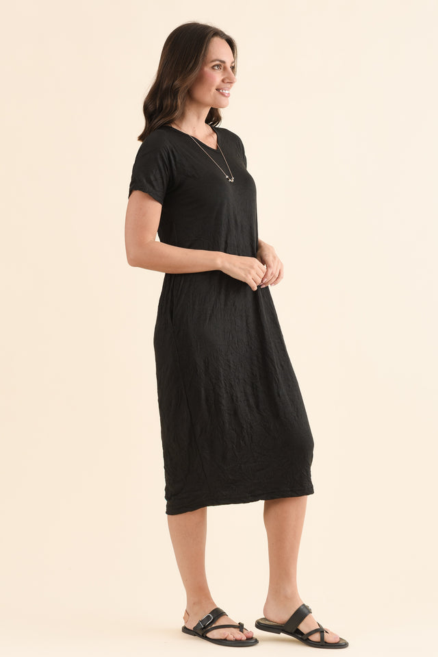 Travel No-Iron Black Maxi Dress,Side,Brunette model,alt text|model:MJ image 3