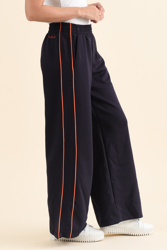 Traveller Navy Pocket Sweatpants,brunette model,Back of Outfit,alt text|model:MJ image 4