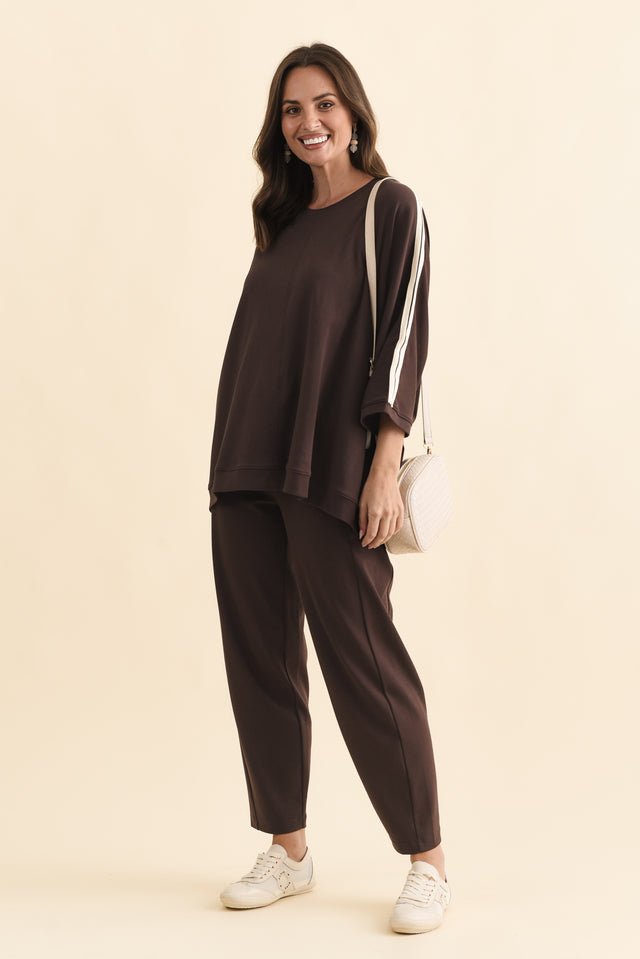 Valeria Chocolate Cotton Oversized Tee,Brunette model,alt text|model:MJ image 3